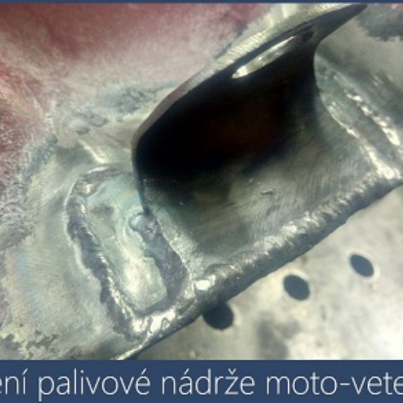 Sváření palivové nádrže moto-veterána